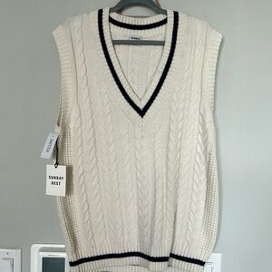 Sleeveless sweater from Aritzia